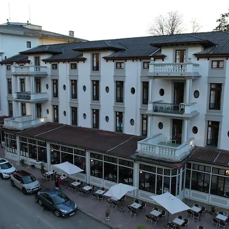 Gran Hotel Balneario de Liérganes-3