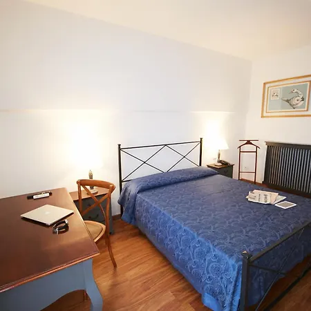 Hotel Enterprise-3