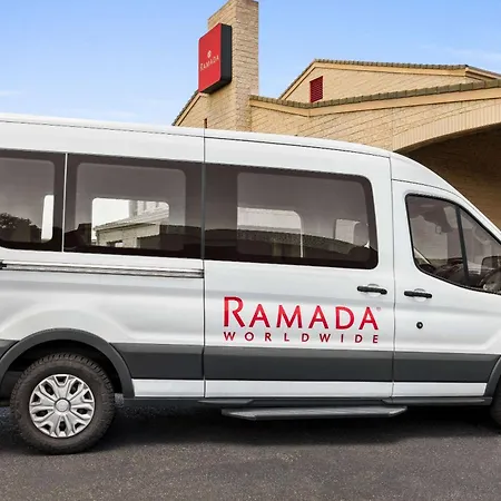 Ramada By Wyndham Albuquerque Airport-2
