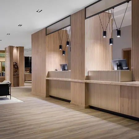 Ac Hotel By Marriott Krakow-2