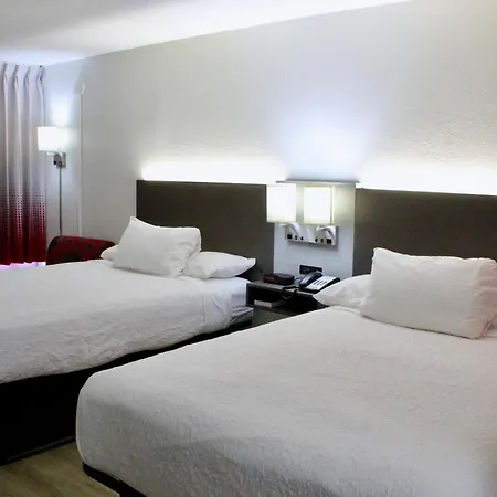 Ramada By Wyndham Harrisonburg-3