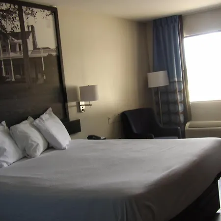 Super 8 By Wyndham Ocean Springs Biloxi-2