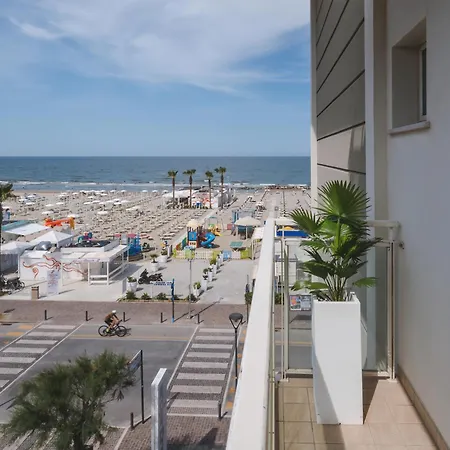 Hotel Augustus- Direttamente sul mare-2