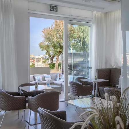 Hotel Augustus- Direttamente sul mare-3