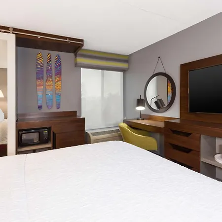 Hampton Inn Traverse City-2