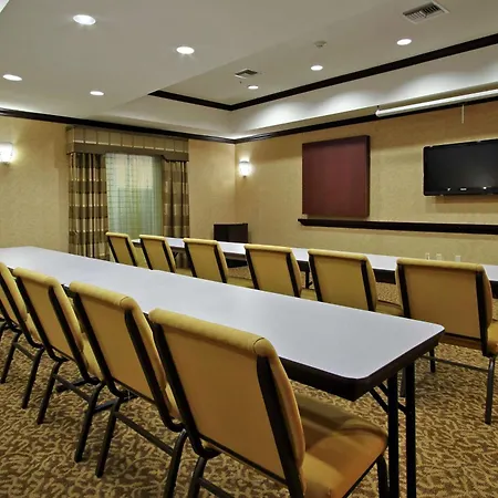 Hampton Inn & Suites Buffalo-3
