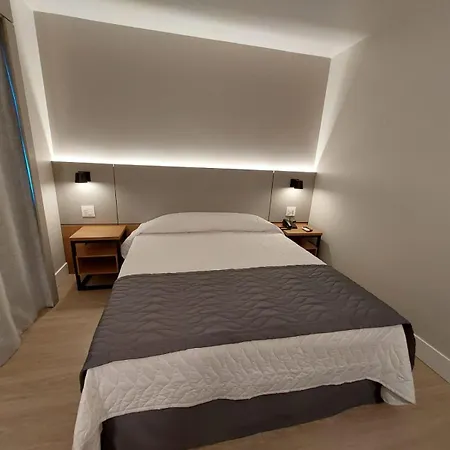Mogano Business Hotel- Eletroposto-2