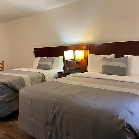 Travelers Beach Inn-2