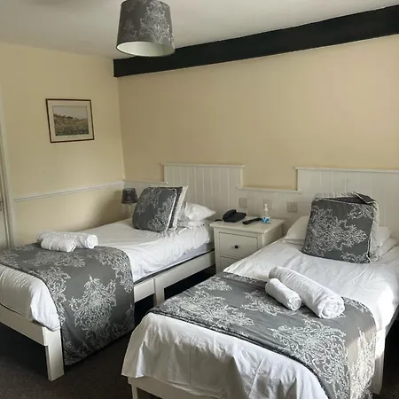 The Highwayman Hotel-2