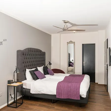 Boutique Hotel Weisses Kreuz - Adult only Hotel-2