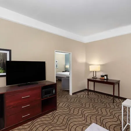 La Quinta By Wyndham Houma-3
