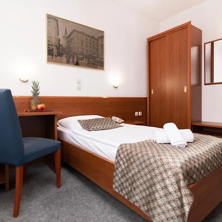 Hotel Neboder-2
