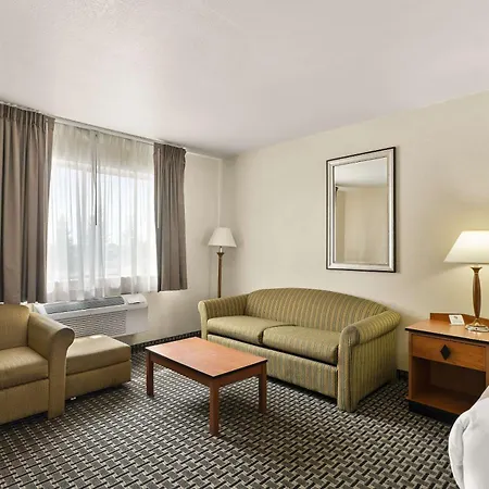 Quality Inn Cheyenne I-25 South-2