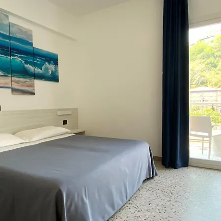 Hotel Ideal-2