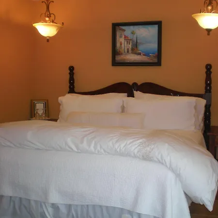 Spanish Villa Inn-2