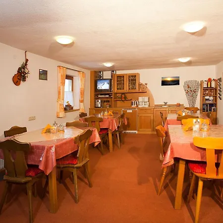 Gaestehaus Helga-3