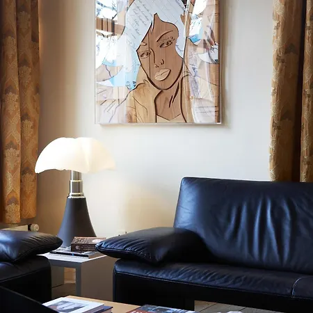 Hotel Adornes-3