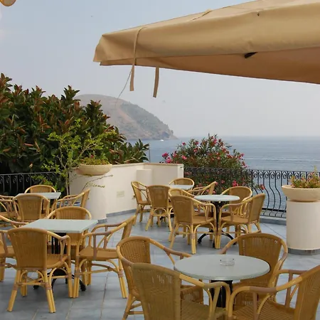 Hotel Giardino Sul Mare-2