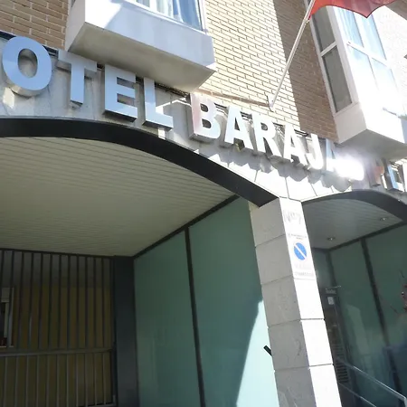 Hotel Barajas Plaza-2