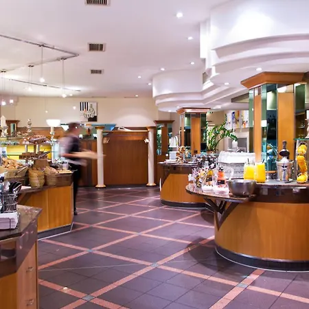 Qu Hotel, Trademark Collection By Wyndham-3
