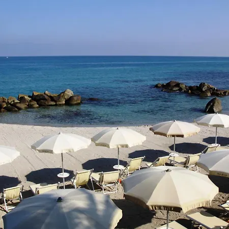 Hotel Villaggio Cala Di Volpe-3