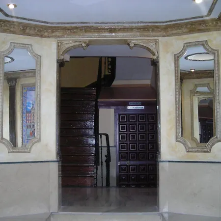 Hostal Comercial-2