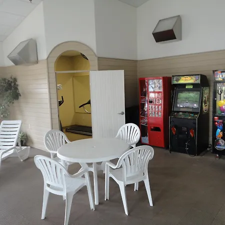 Days Inn By Wyndham Rapid City-2