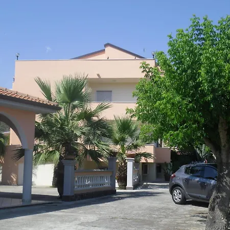 Residence Hotel Villa Laura-2