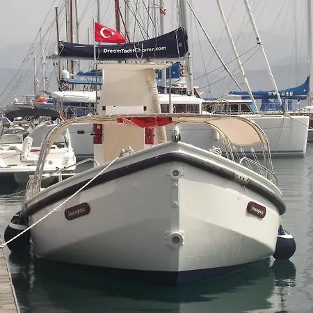 Alesta Yacht Hotel-2