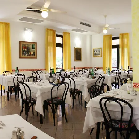 Hotel Aurora-3