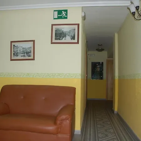 Hostal Residencia Castilla-2