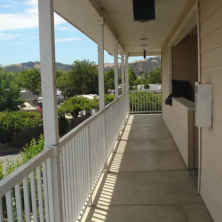 Garlic Farm Inn-2