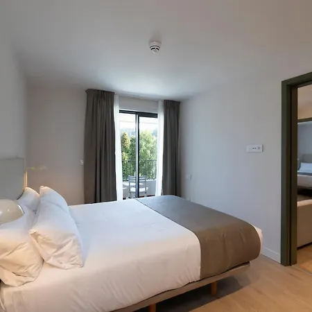 Hotel H4 Cangas 3 Superior-3