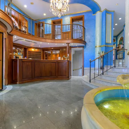 Hotel Kinsky Fountain-2