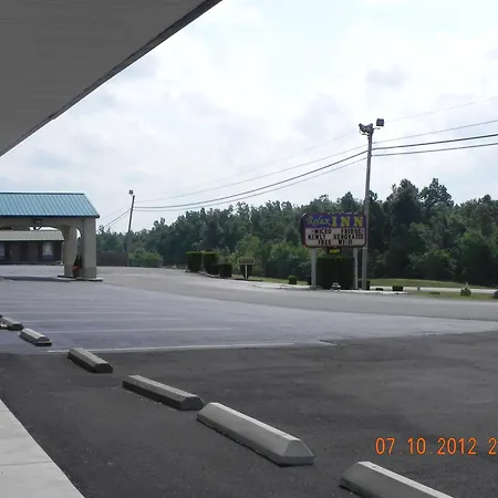 Relax Inn And Suites Kuttawa Eddyville-3