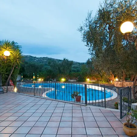 Hotel Apeneste-3