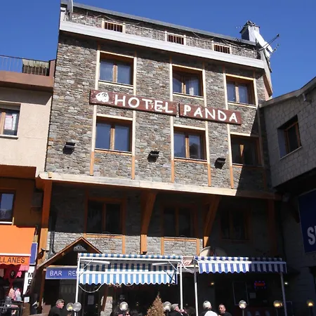 Hotel Panda-2