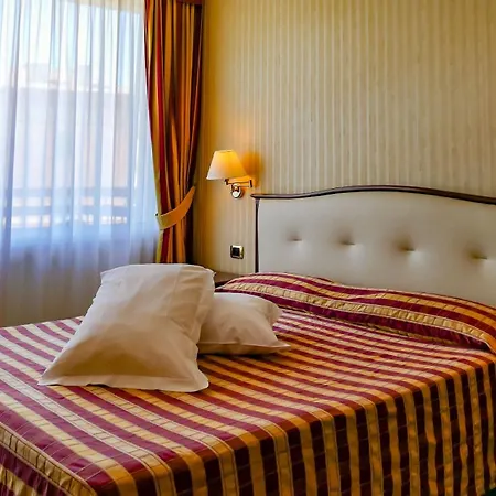 Hotel Benaco Garda ***S-2