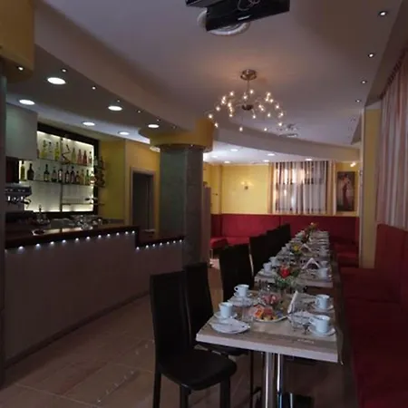 Hotel Cristal Eboli-3