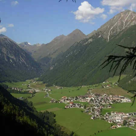 B&B Hotel Alpenrose Rooms & Apartments-3