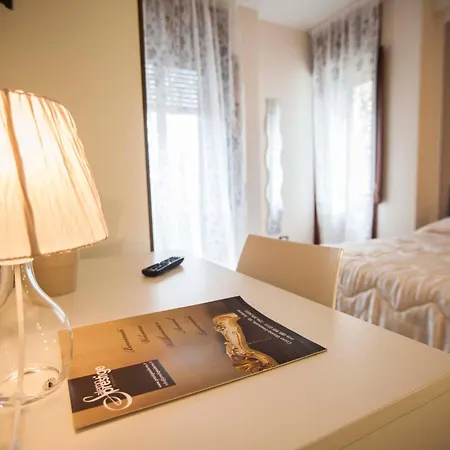 Salernoprestige Rooms-2