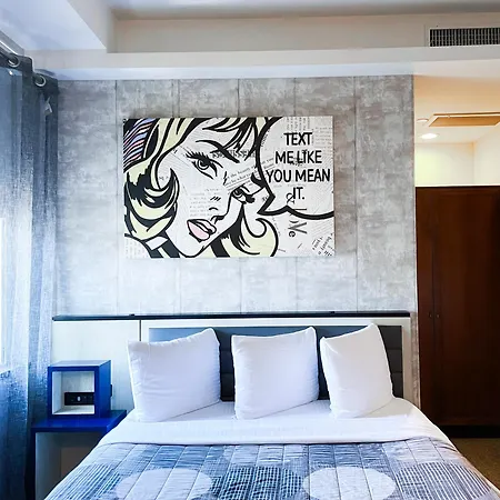 Leon Hotel LES-3