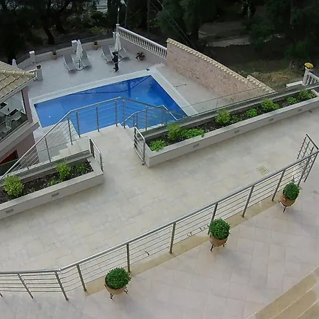 Michaelangelo Boutique Parga-3