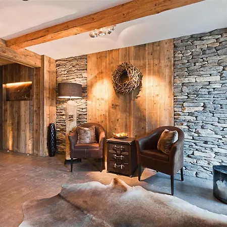 Burgus - Design Suites&Apartments-3