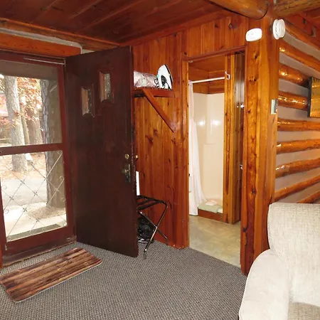 Tall Pines Inn-3