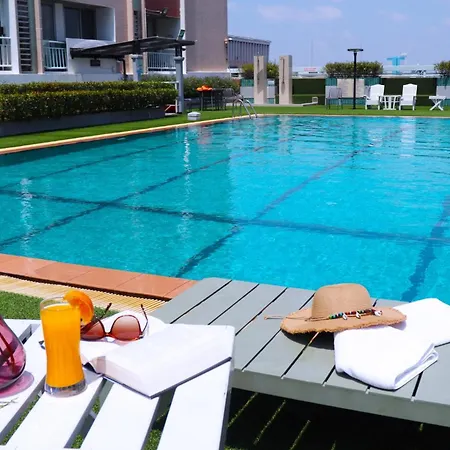 Evergreen Place Siam By Uhg-3