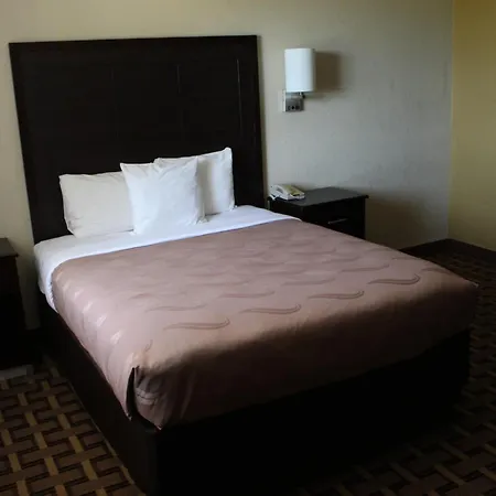 Quality Inn Conway - Greenbrier-3