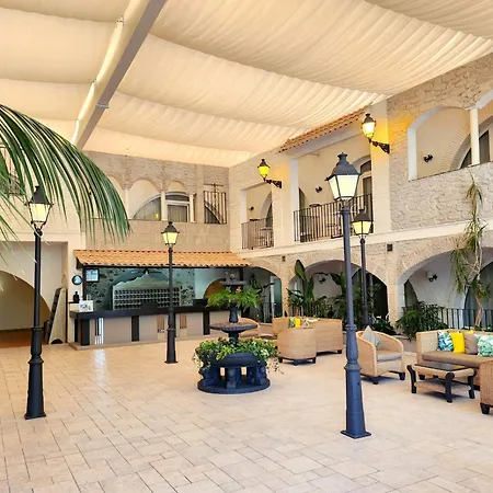Hotel Castell Blanc-3