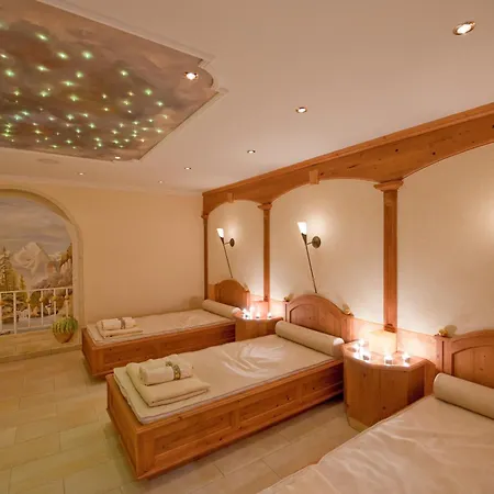 Hotel Jagdhof Bed & Breakfast-2