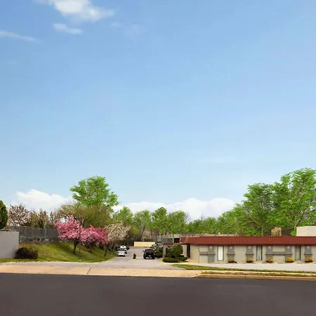 Days Inn By Wyndham Pottstown-2